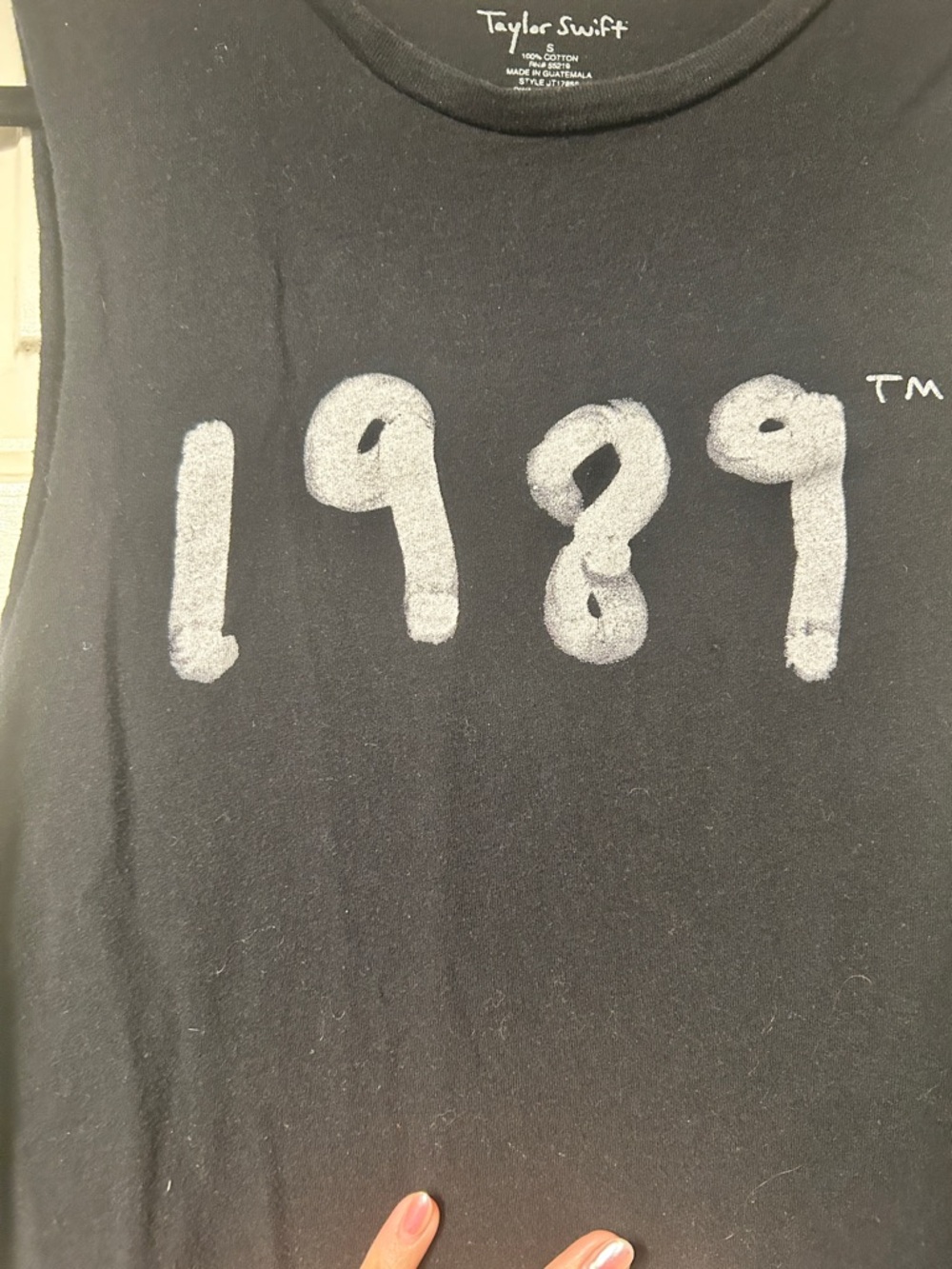 Taylor Swift Tank Top Womens Small Black Sleeveless 1989 - Picture 3 of 6